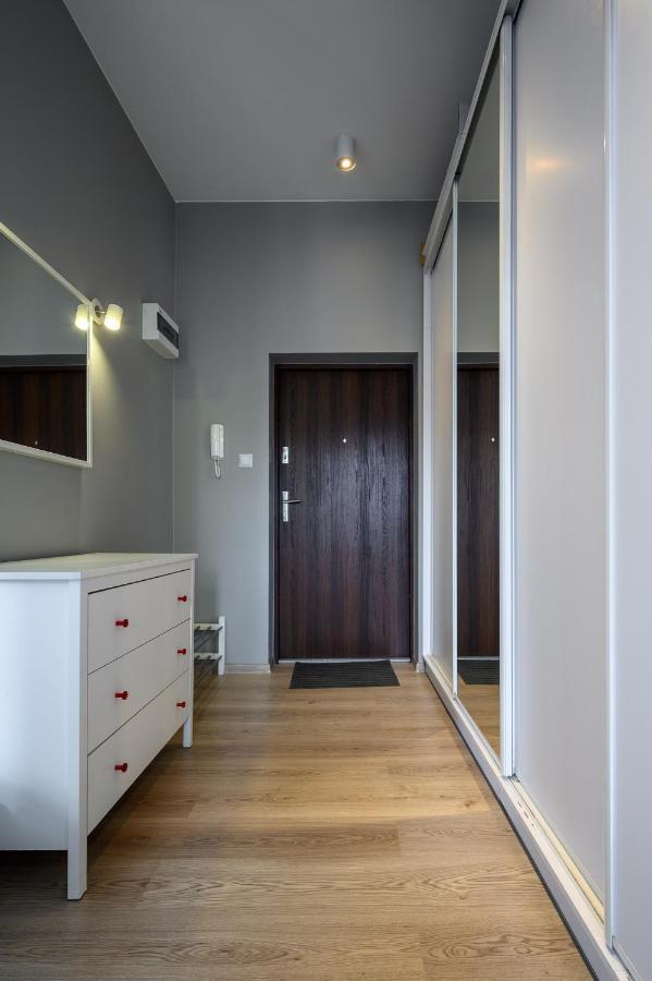 Rent-Apart City Center Kopernika Apartment Lodz  Luaran gambar