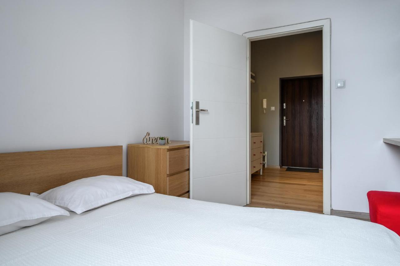 Rent-Apart City Center Kopernika Apartment Lodz  Luaran gambar